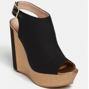 Julianne Hough wedge